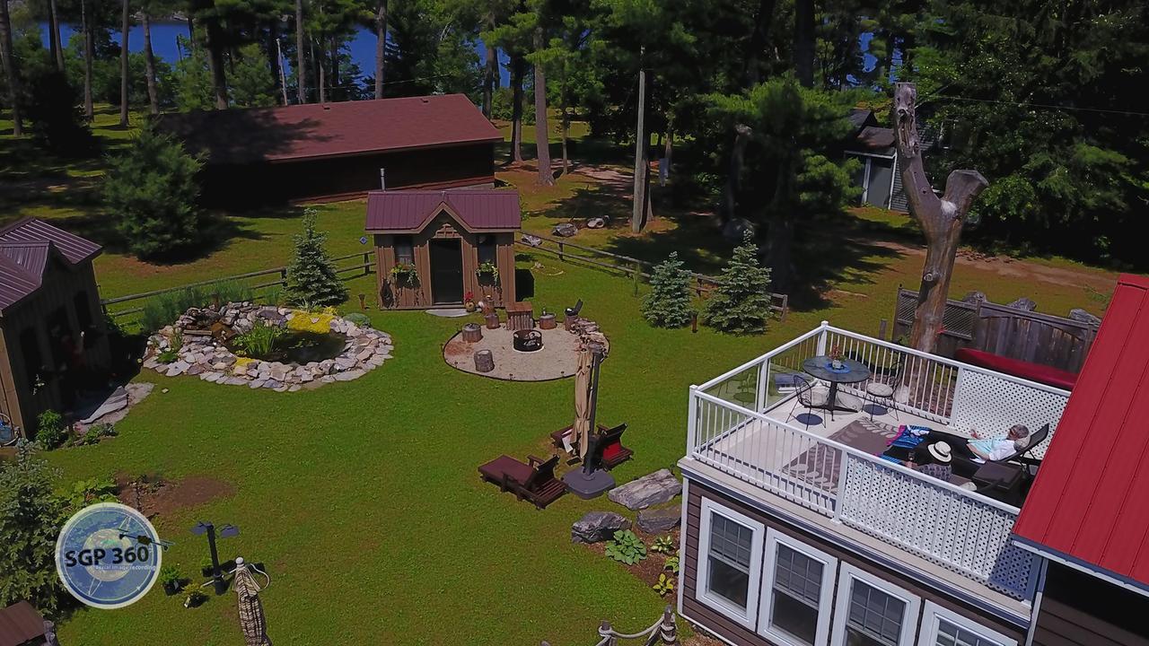 Four Ninety Muskoka B & B Грейвънхърст Екстериор снимка