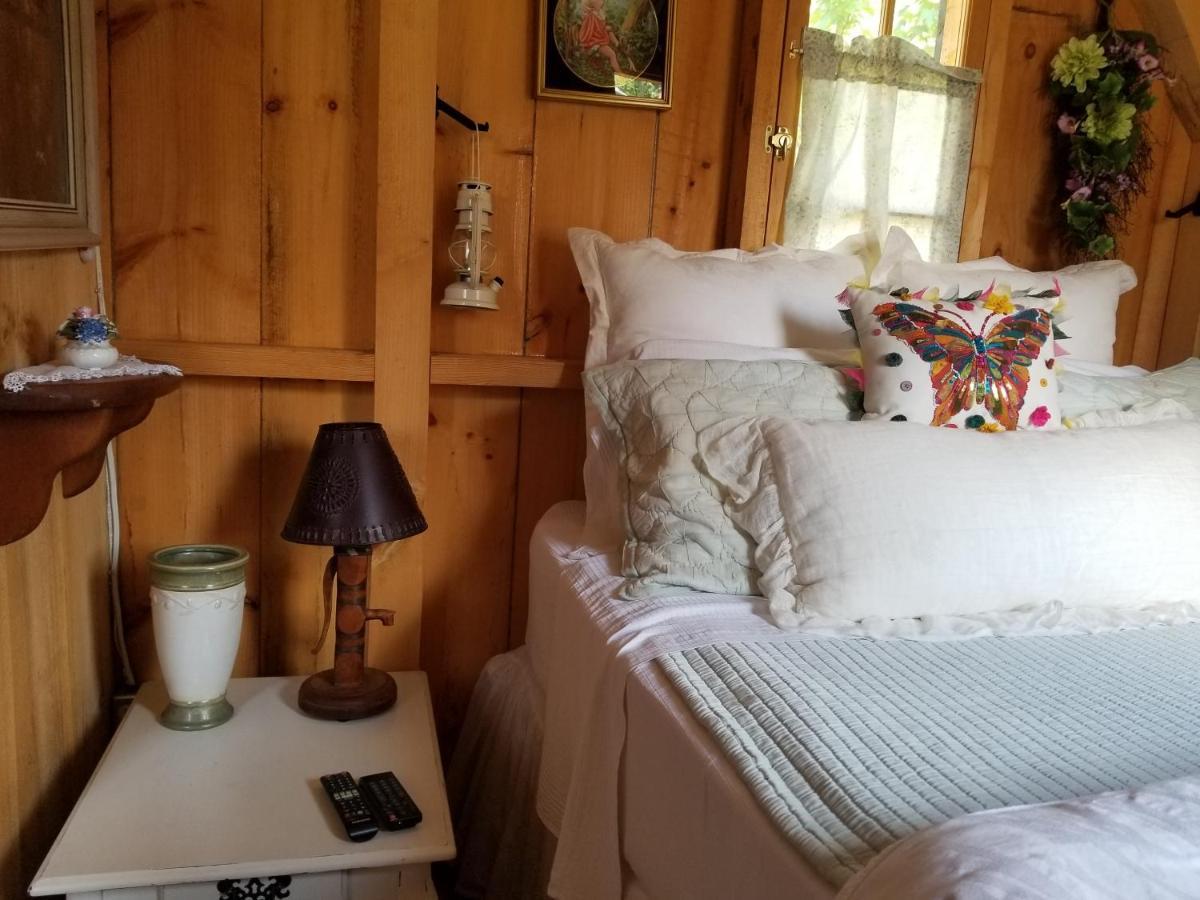 Four Ninety Muskoka B & B Грейвънхърст Екстериор снимка