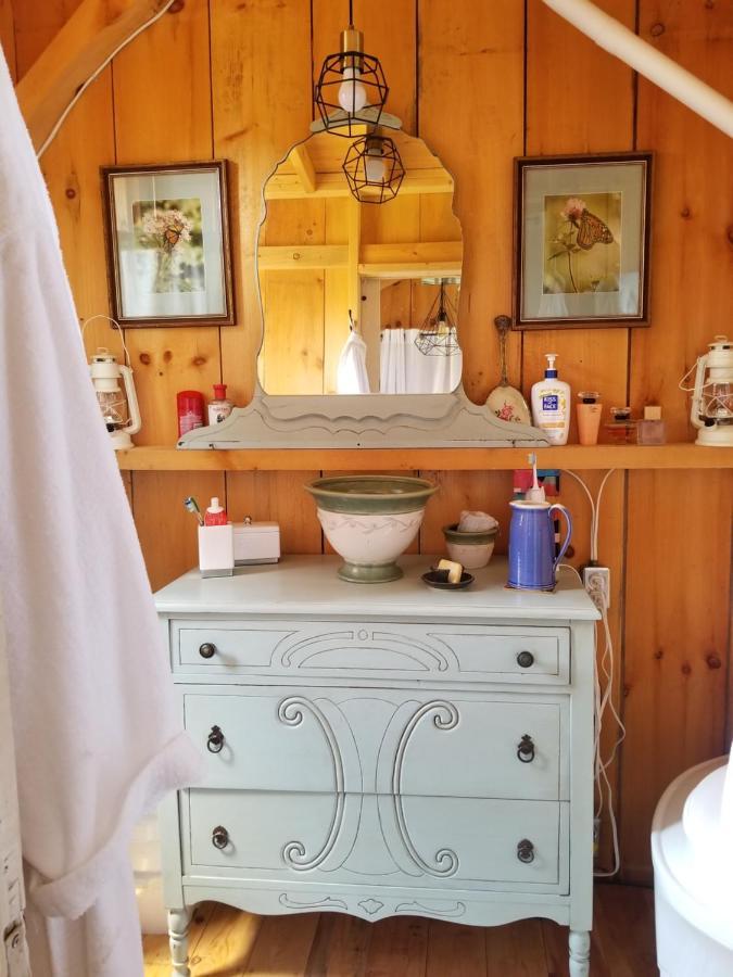 Four Ninety Muskoka B & B Грейвънхърст Екстериор снимка
